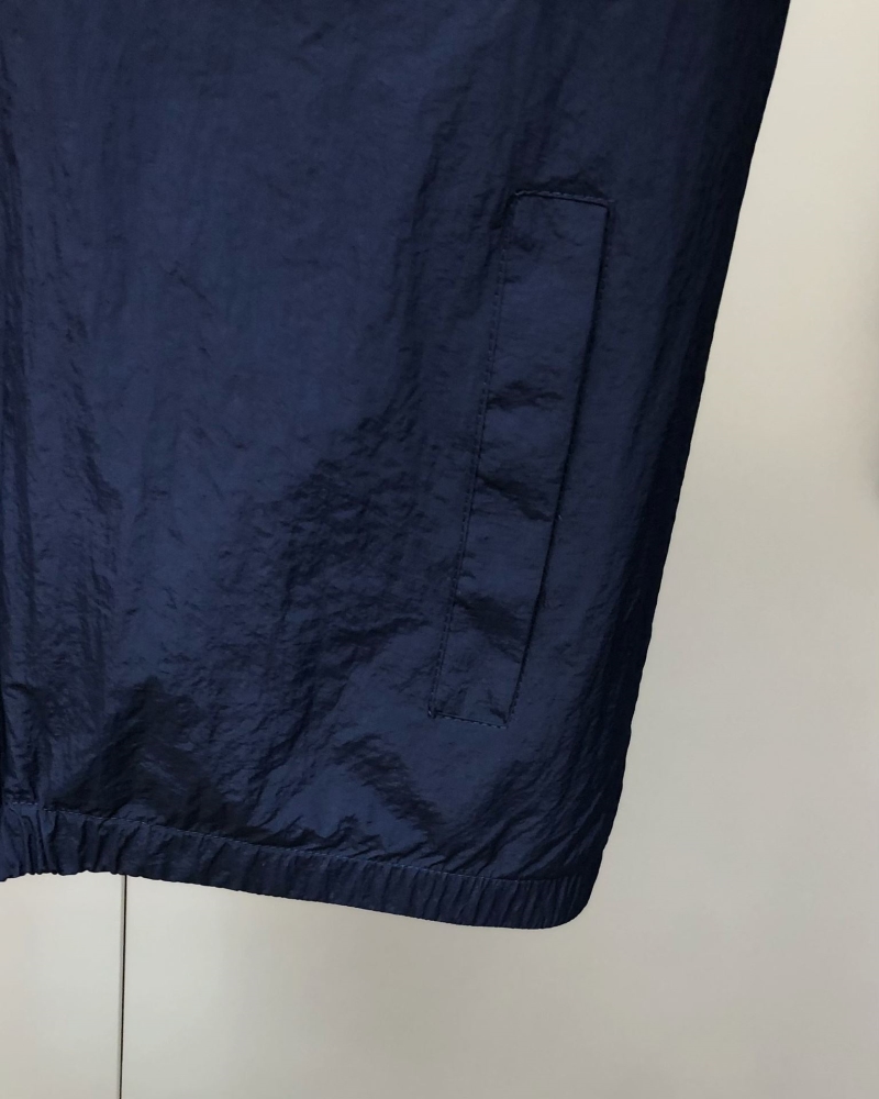 Pra*a outwear